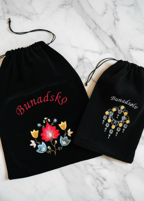 Sett med Skopose og Bunadsølv Frafjord